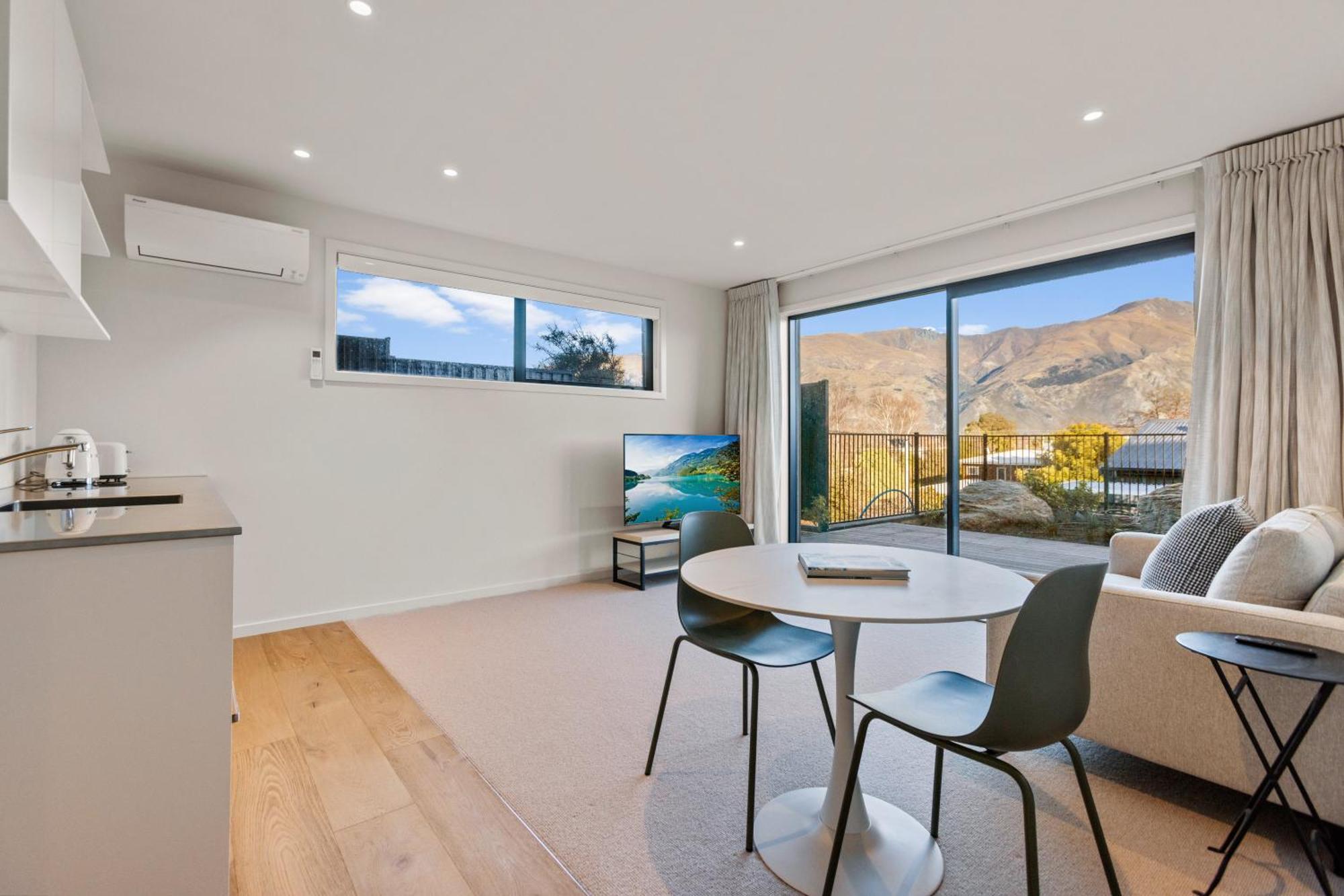 Guest House With Mountain Views Wanaka Exterior foto